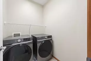 5039 Merrimac Ct N, Plymouth, MN 55446 - Photo 21