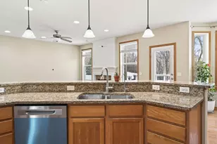 5039 Merrimac Ct N, Plymouth, MN 55446 - Photo 15