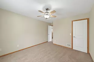 5039 Merrimac Ct N, Plymouth, MN 55446 - Photo 29