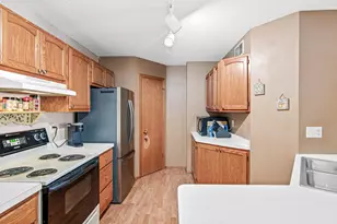 2209 E 117th Street E, Burnsville, MN 55337 - Photo 11