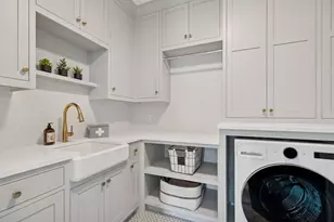 5341 Kellogg Ave, Edina, MN 55424 - Photo 49