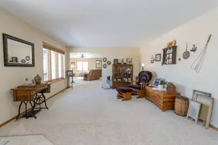 48994 Co Rd 13, North Mankato, MN 56003 - Photo 9