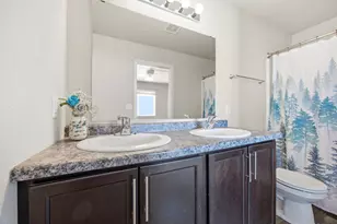 4304 Estate Dr S, Fargo, ND 58104 - Photo 17