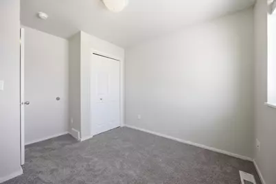 4304 Estate Drive S, Fargo, ND 58104 - Photo 19