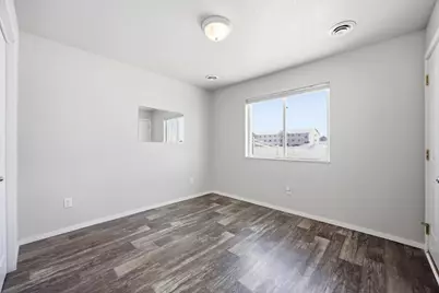 4304 Estate Drive S, Fargo, ND 58104 - Photo 11