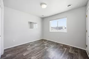 4304 Estate Dr S, Fargo, ND 58104 - Photo 11