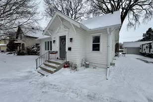 817 W Lincoln Ave, Fergus Falls, MN 56537 - Photo 3