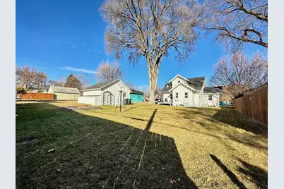 817 W Lincoln Avenue, Fergus Falls, MN 56537 - Photo 51