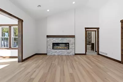 1422 Creekwood Drive, New Richmond, WI 54017 - Photo 11