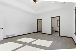 1422 Creekwood Dr, New Richmond, WI 54017 - Photo 47