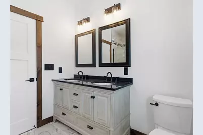 1422 Creekwood Drive, New Richmond, WI 54017 - Photo 37