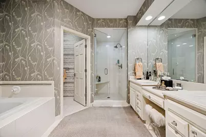 550 Waycliffe Drive N, Wayzata, MN 55391 - Photo 31