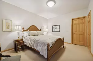 550 Waycliffe Dr N, Wayzata, MN 55391 - Photo 47