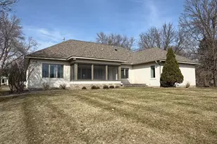 417 Golf Terrace, Litchfield, MN 55355 - Photo 37