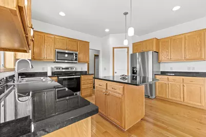 1820 Foothill Trail, Shakopee, MN 55379 - Photo 17