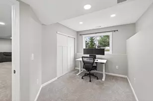 933 Basenji Curve, Shakopee, MN 55379 - Photo 29