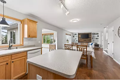 933 Basenji Curve, Shakopee, MN 55379 - Photo 9
