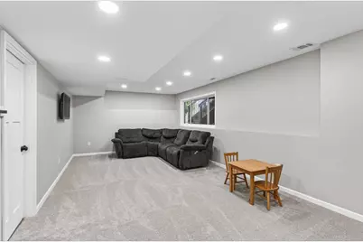 933 Basenji Curve, Shakopee, MN 55379 - Photo 25