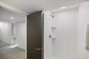 2001 Rhode Island Ave N, Golden Valley, MN 55427 - Photo 25