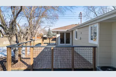 2001 Rhode Island Avenue N, Golden Valley, MN 55427 - Photo 27