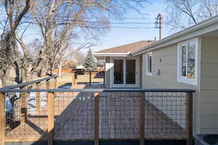 2001 Rhode Island Ave N, Golden Valley, MN 55427 - Photo 27