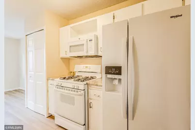 6404 84th Court N, Brooklyn Park, MN 55445 - Photo 7