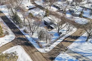 4254 Duke Dr, Minnetonka, MN 55345 - Photo 39