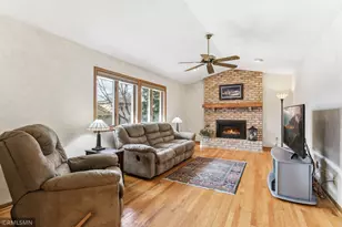 4865 Cottonwood Ln N, Plymouth, MN 55442 - Photo 17