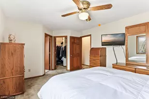 4865 Cottonwood Ln N, Plymouth, MN 55442 - Photo 25