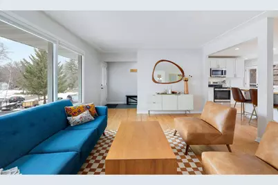 616 Kingsview Lane N, Plymouth, MN 55447 - Photo 3