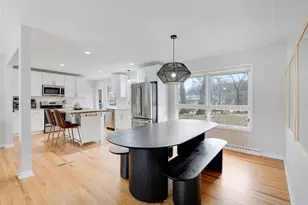 616 Kingsview Ln N, Plymouth, MN 55447 - Photo 11