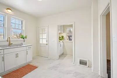 147 Morton Street W, West Saint Paul, MN 55107 - Photo 11