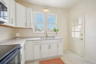 147 Morton St W, West Saint Paul, MN 55107 - Photo 15