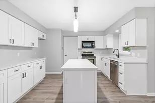 515 Marnie St S, Maplewood, MN 55119 - Photo 21