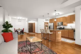 317 Groveland Ave, Minneapolis, MN 55403 - Photo 11