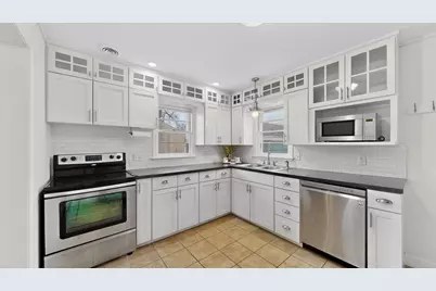 1513 10th Avenue NE, Rochester, MN 55906 - Photo 3