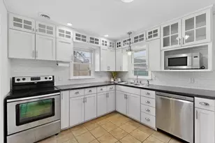 1513 10th Ave NE, Rochester, MN 55906 - Photo 3