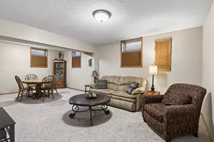 15621 Highview Dr, Apple Valley, MN 55124 - Photo 23