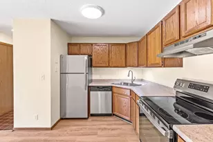 2160 Ridge Dr, Saint Louis Park, MN 55416 - Photo 17