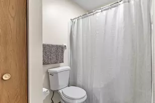 2160 Ridge Dr, Saint Louis Park, MN 55416 - Photo 25