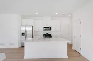 11124 203rd St W, Lakeville, MN 55044 - Photo 3