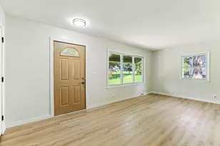 2872 Jackson St, Little Canada, MN 55117 - Photo 5