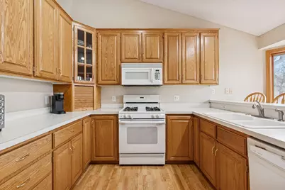 9487 Winslow N, Maple Grove, MN 55311 - Photo 17