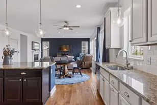 1289 Eagle Point Dr, Eagan, MN 55123 - Photo 13