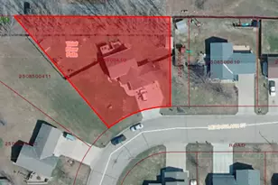 1509 Meadowlark Ct, Thief River Falls, MN 56701 - Photo 7