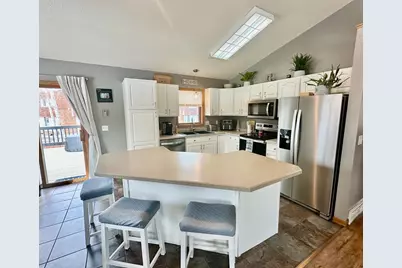 1509 Meadowlark Court, Thief River Falls, MN 56701 - Photo 9