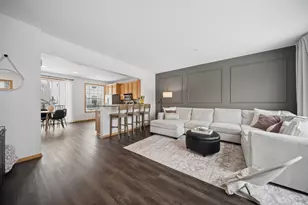 1987 Clover Ridge Dr, Chaska, MN 55318 - Photo 3