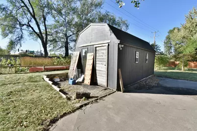 1715 Hillcrest Road, Saint Cloud, MN 56303 - Photo 17