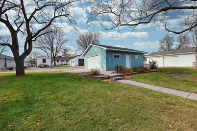606 S 10th Street, Olivia, MN 56277 - Photo 35