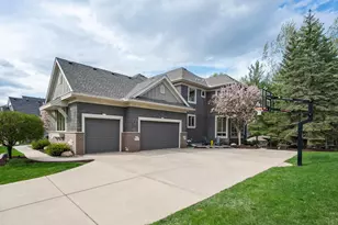 11356 Entrevaux Dr, Eden Prairie, MN 55347 - Photo 3